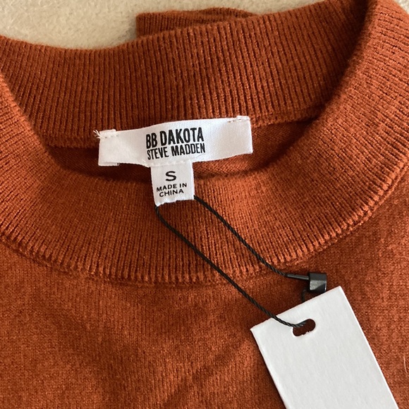 BB Dakota by Steve Madden Respectfully Yours burnt Caramel sweater size small - Picture 2 of 8